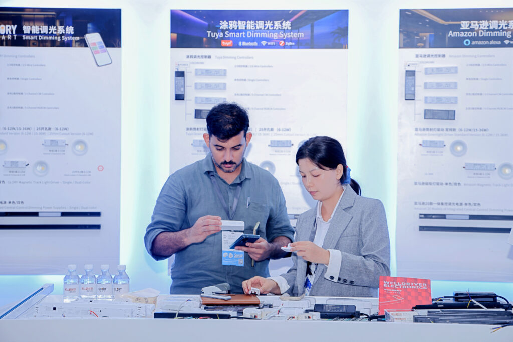 WELLDRIVER demonstrates DALI and 0-10V dimming systems with LED smart drivers at the 2026 Guangzhou International Lighting Exhibition.